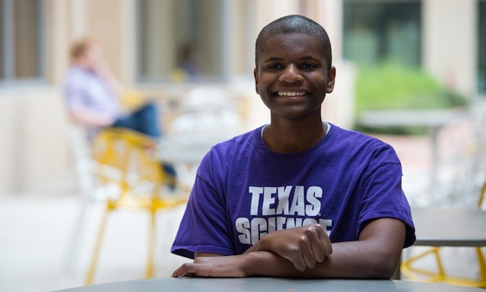 Computer Science Undergrad Gives Back in Big Way